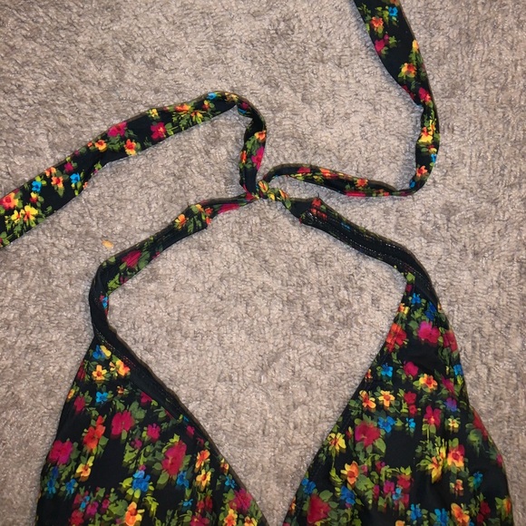 Catalina Black Multicolored Floral Swimsuit size M - Picture 6 of 9